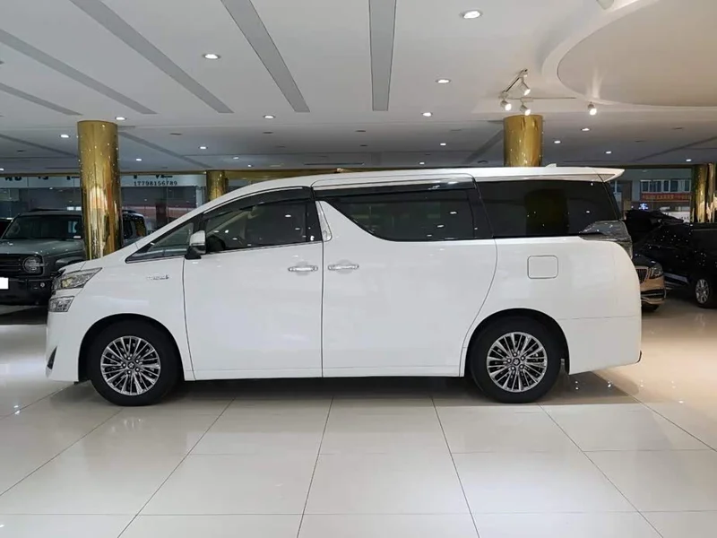 Toyota Vellfire — фото 18
