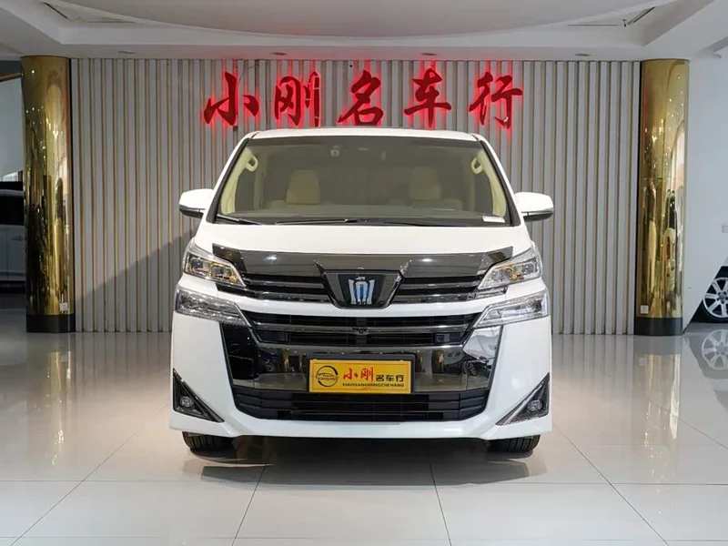 Toyota Vellfire — фото 3