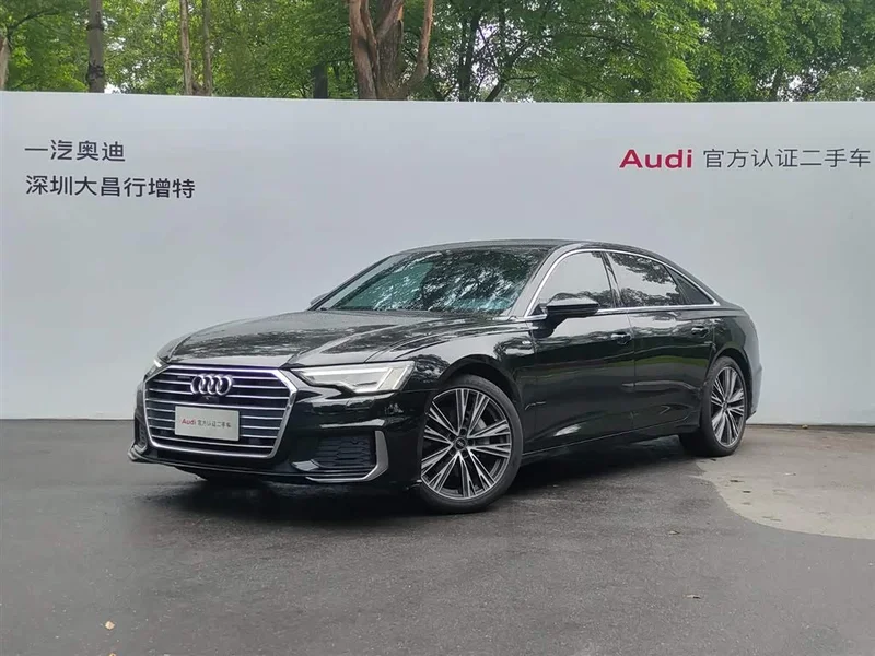 Audi A6L — фото 1