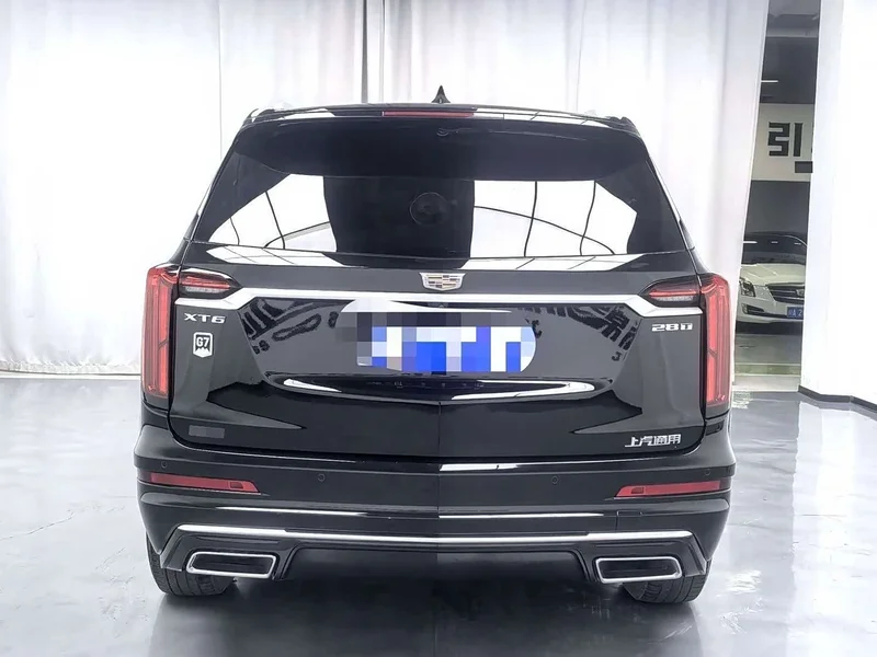 Cadillac XT6 — фото 8