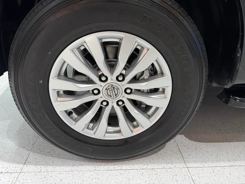 Nissan Patrol — фото 13