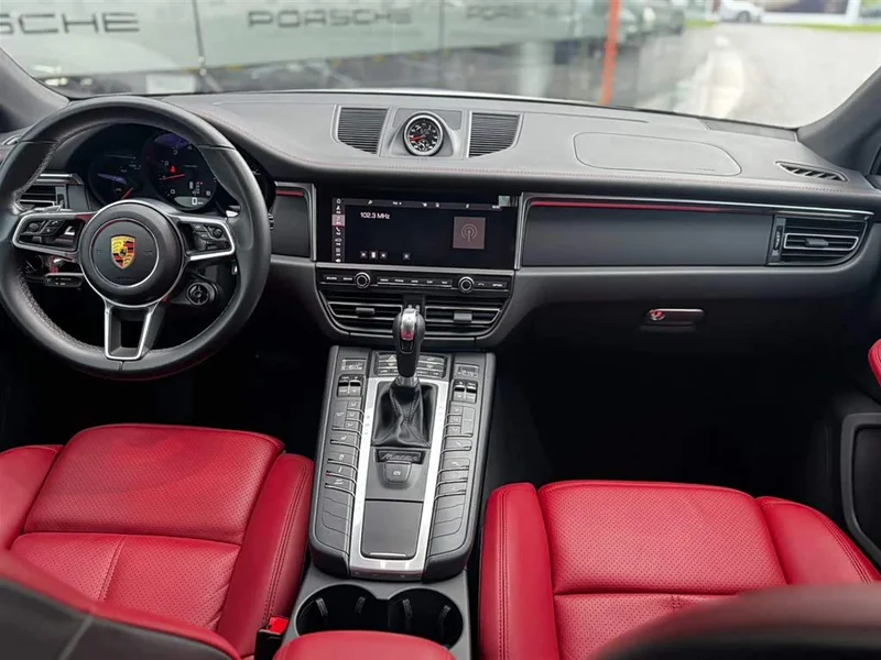 Porsche Macan — фото 13