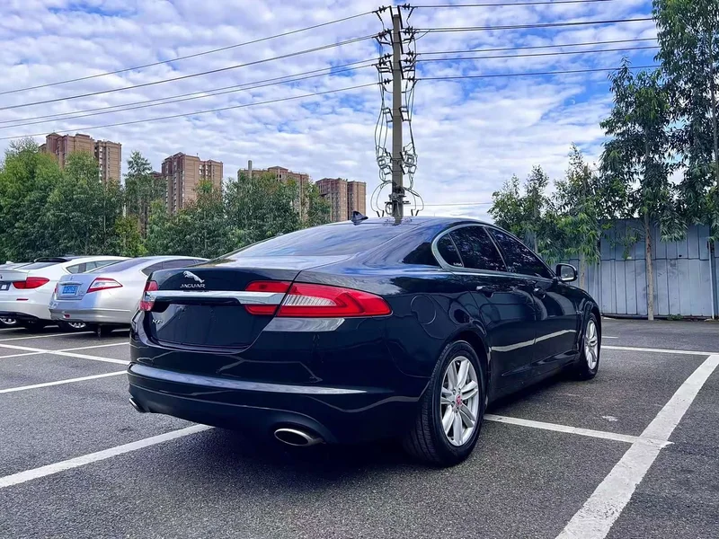 Jaguar XF — фото 4