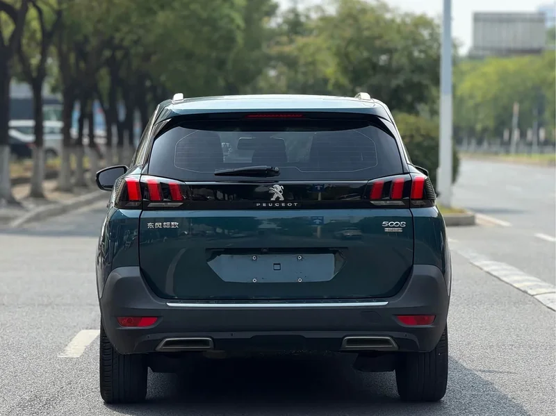 Peugeot 5008 — фото 3