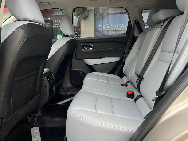 Nissan X-Trail — фото 14
