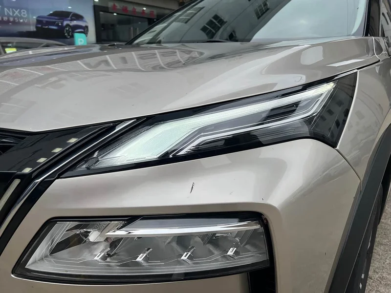 Nissan X-Trail — фото 15