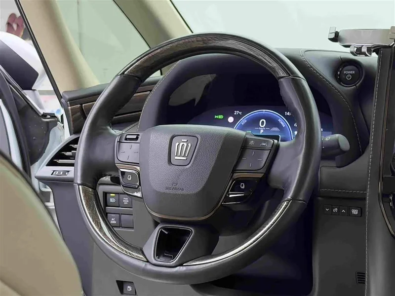 Toyota Vellfire — фото 13