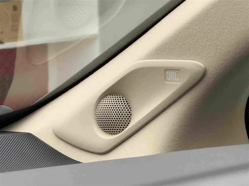 Toyota Vellfire — фото 21