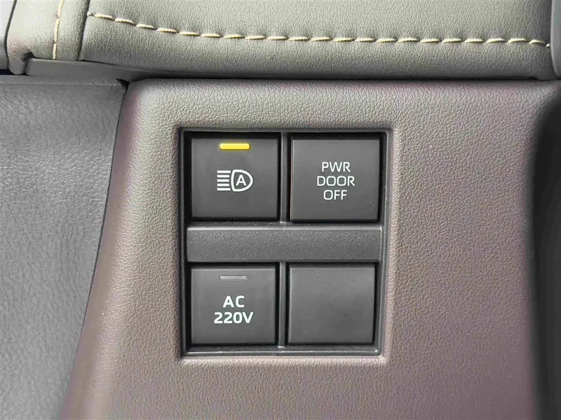 Toyota Vellfire — фото 22