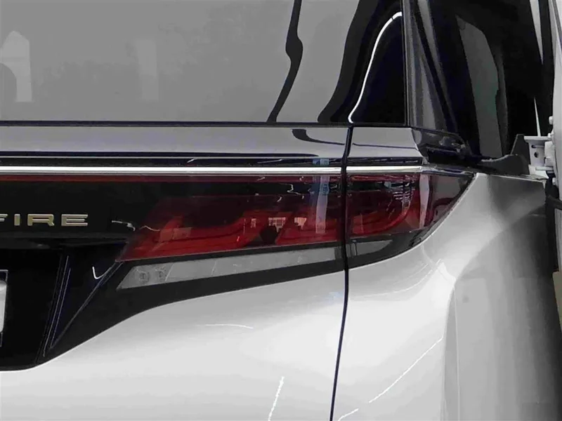Toyota Vellfire — фото 6