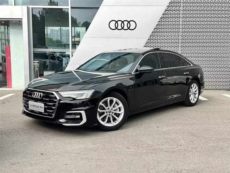 Audi A6L — фото 1