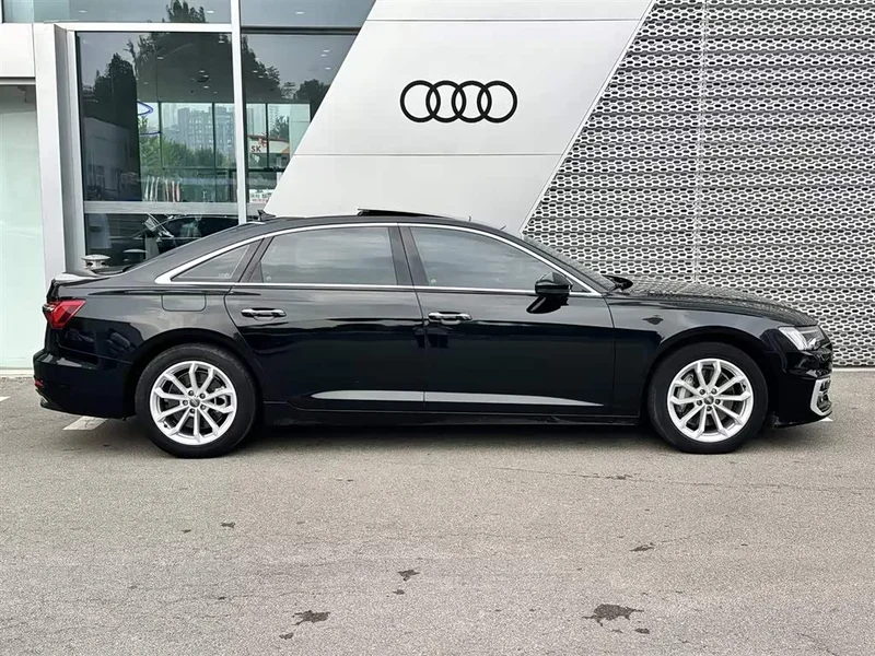 Audi A6L — фото 19