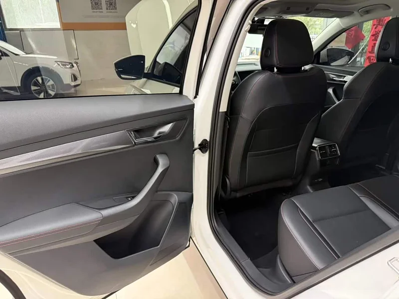 Skoda Karoq — фото 17