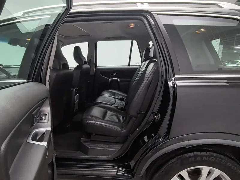 Volvo XC90 — фото 15
