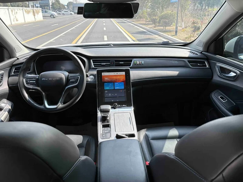 Roewe RX5 — фото 3
