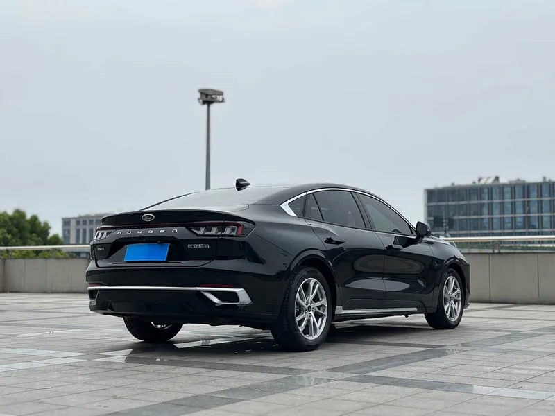 Ford Mondeo — фото 13