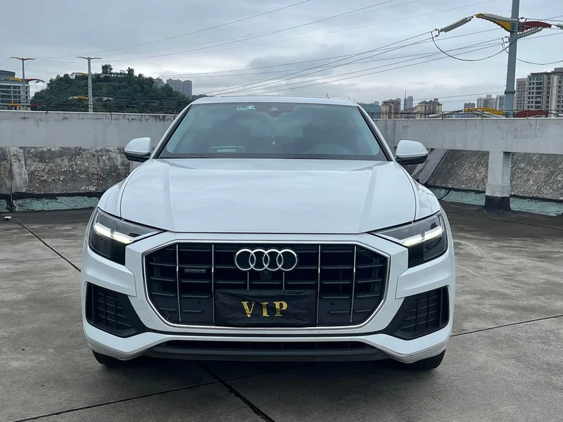 Audi Q8 — фото 2