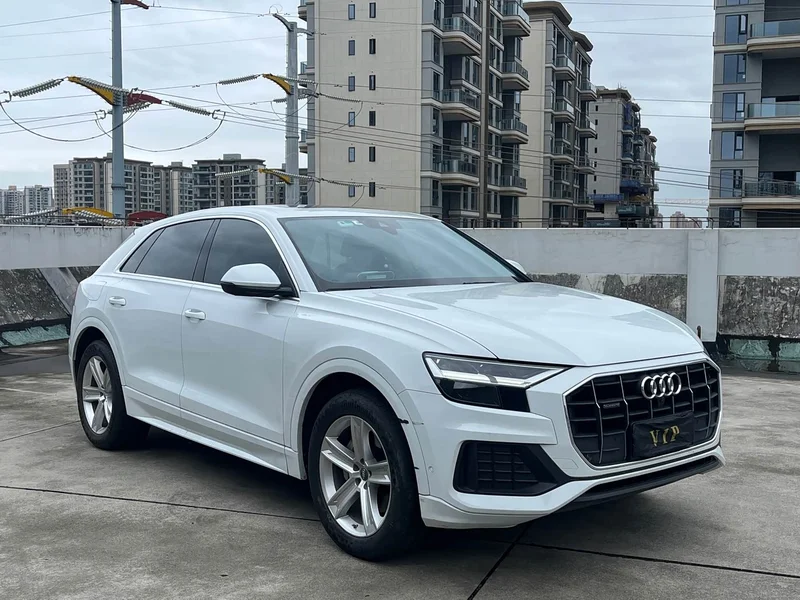 Audi Q8 — фото 3