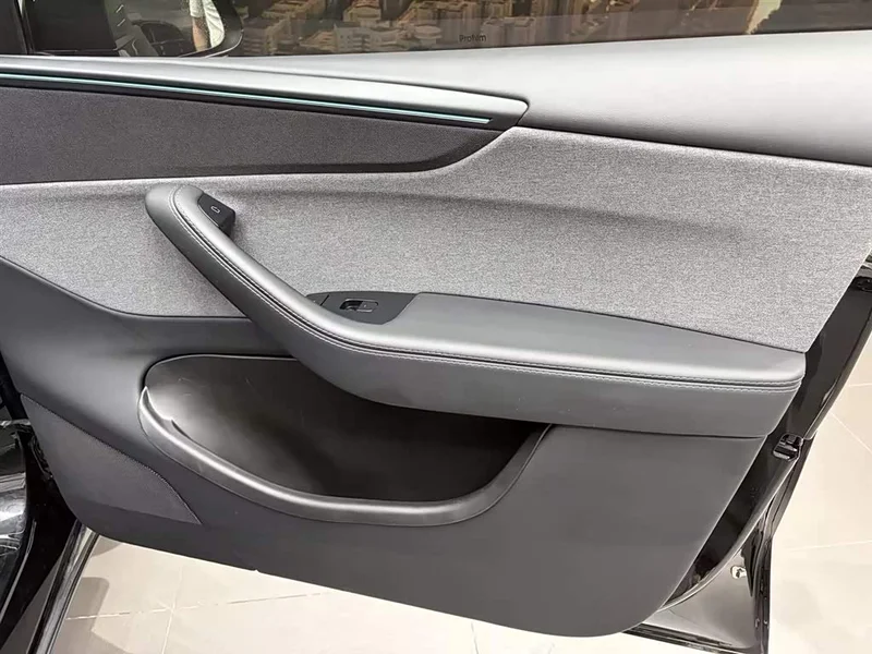Tesla Model Y — фото 13