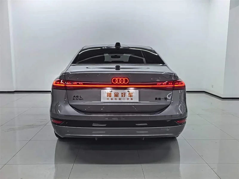 Audi A6L — фото 6