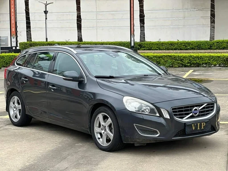 Volvo V60 — фото 2