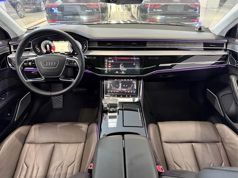 Audi A8 — фото 7