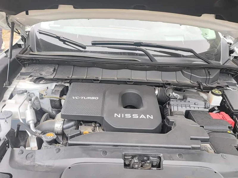 Nissan Pathfinder — фото 10
