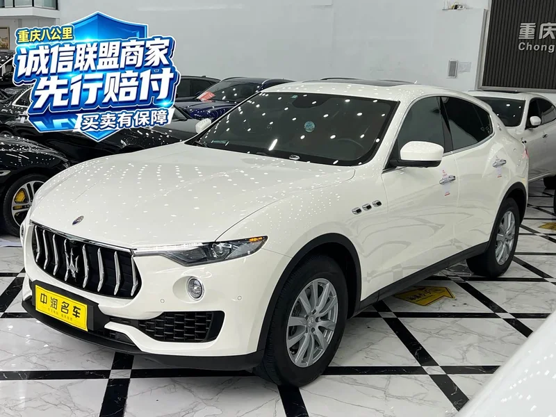 Maserati Levante — фото 1