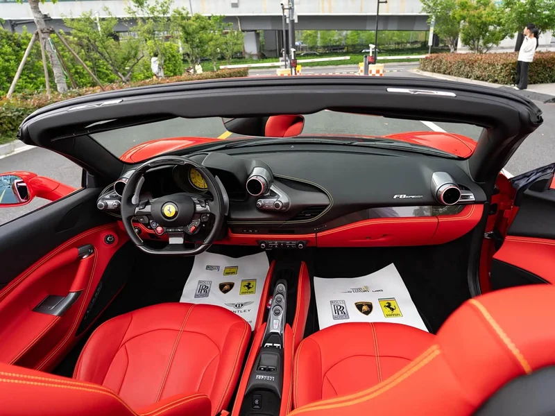 Ferrari F8 — фото 6