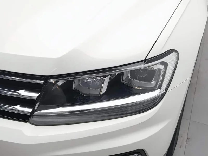 Volkswagen Tiguan L — фото 7