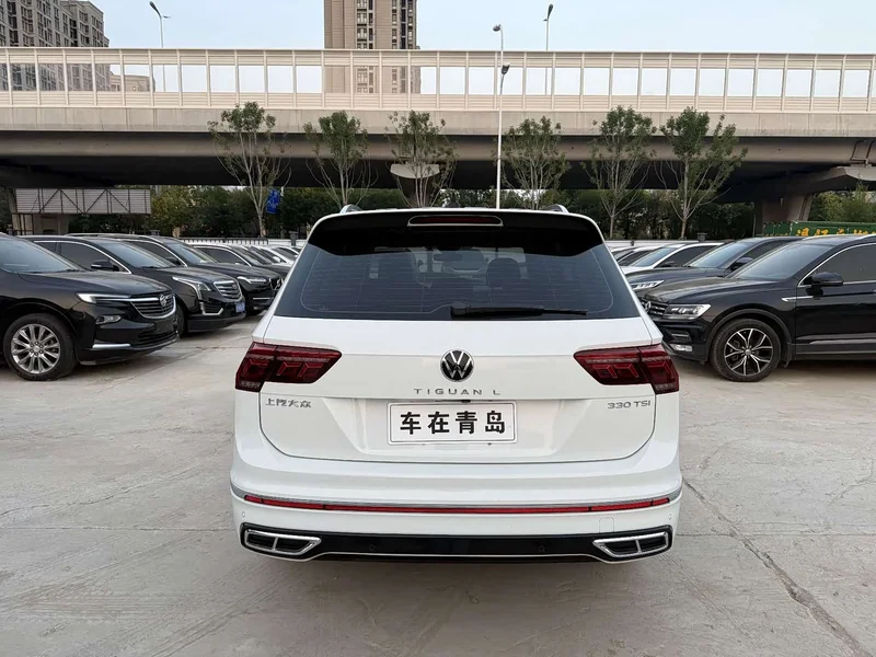 Volkswagen Tiguan L — фото 11