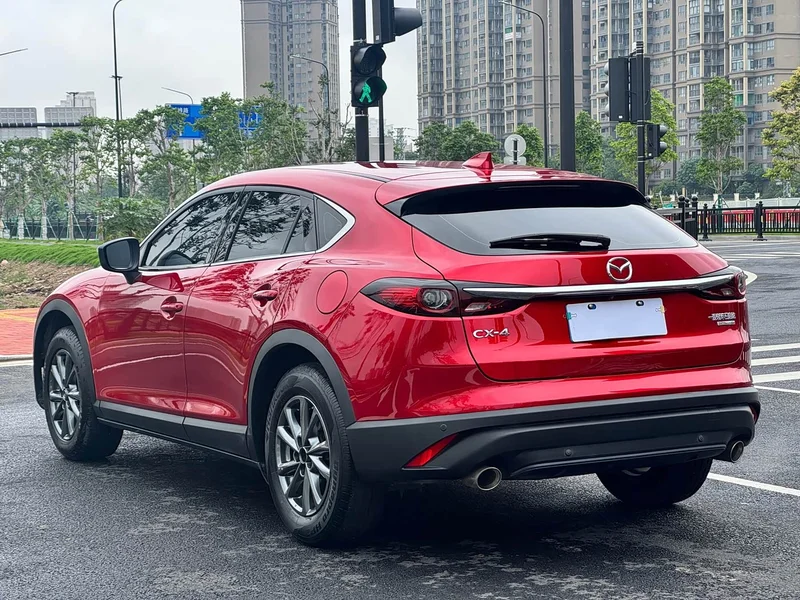Mazda CX-4 — фото 11