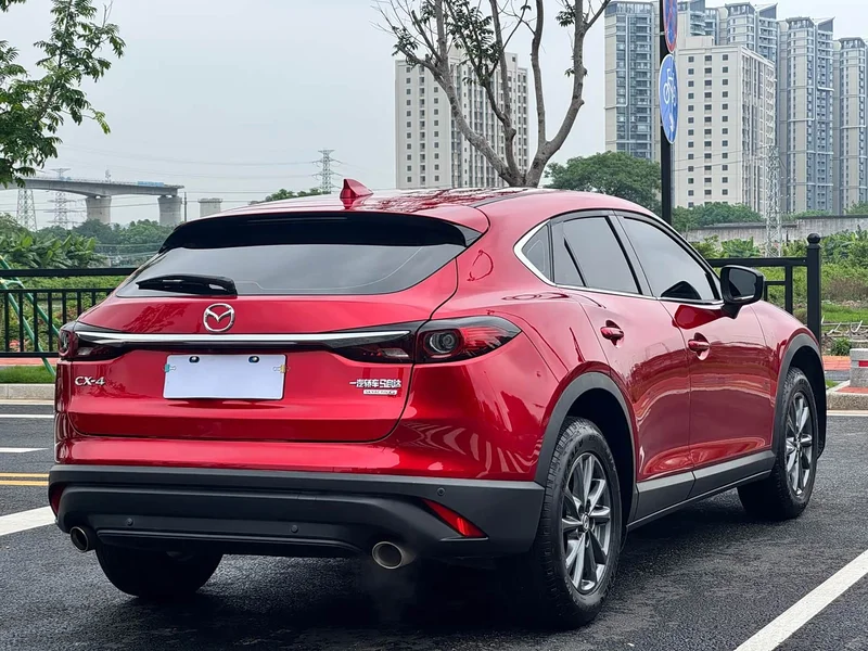 Mazda CX-4 — фото 12