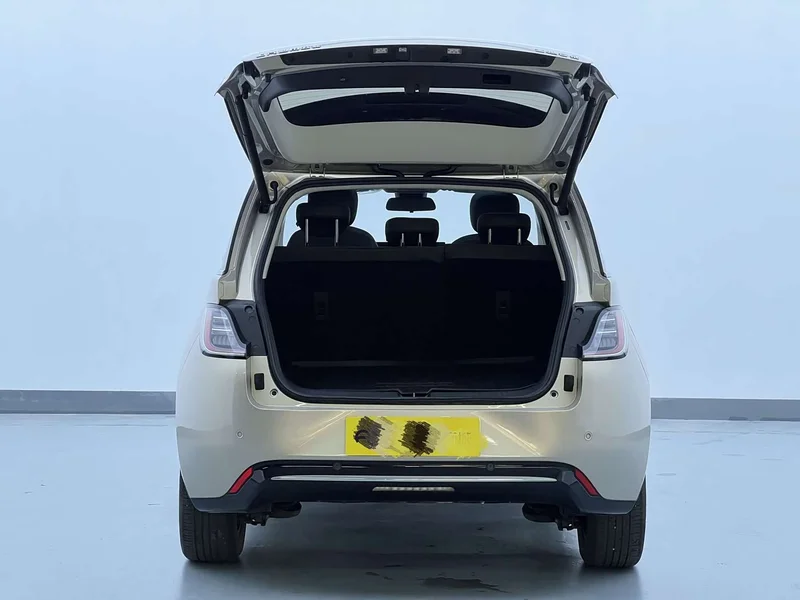 Baojun Yunduo — фото 19