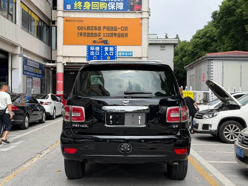 Nissan Patrol — фото 4