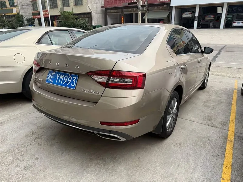 Volkswagen Octavia — фото 4