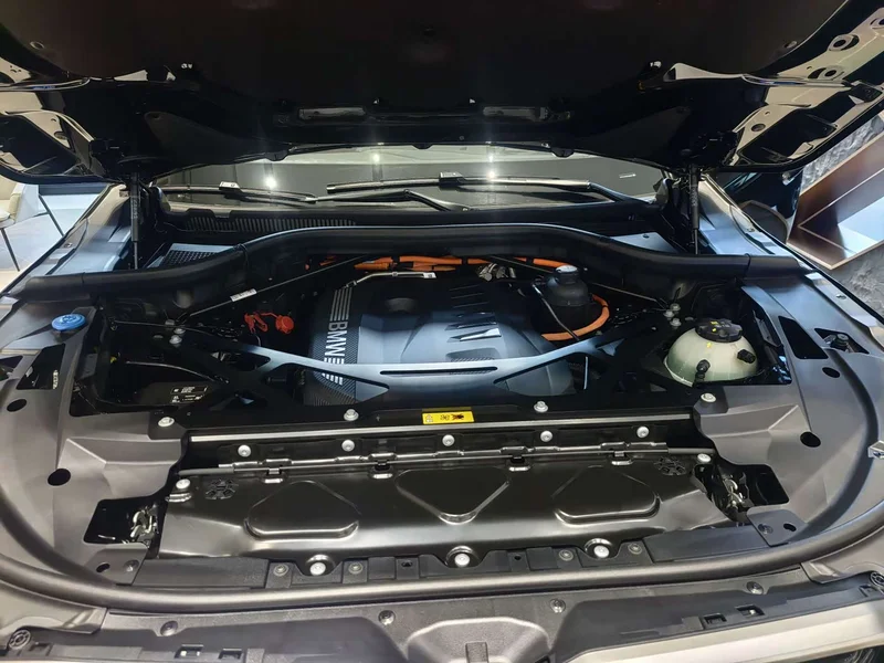 BMW XM — фото 12