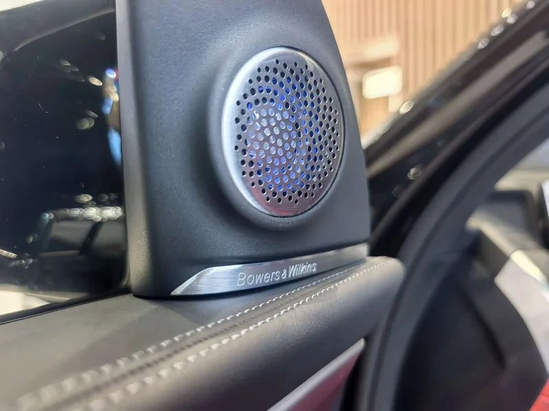 BMW XM — фото 14