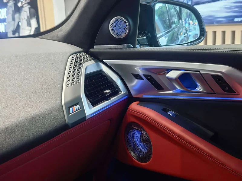 BMW XM — фото 8