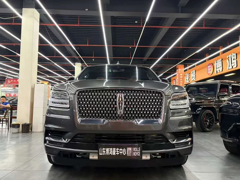 Lincoln Navigator — фото 2