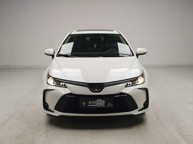 Toyota Corolla — фото 2