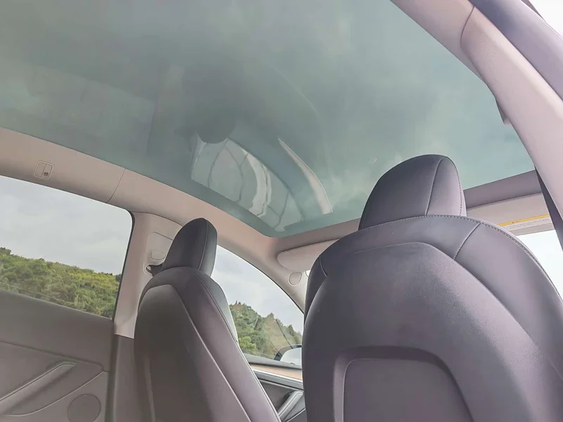 Tesla Model Y — фото 14