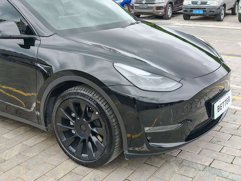 Tesla Model Y — фото 6