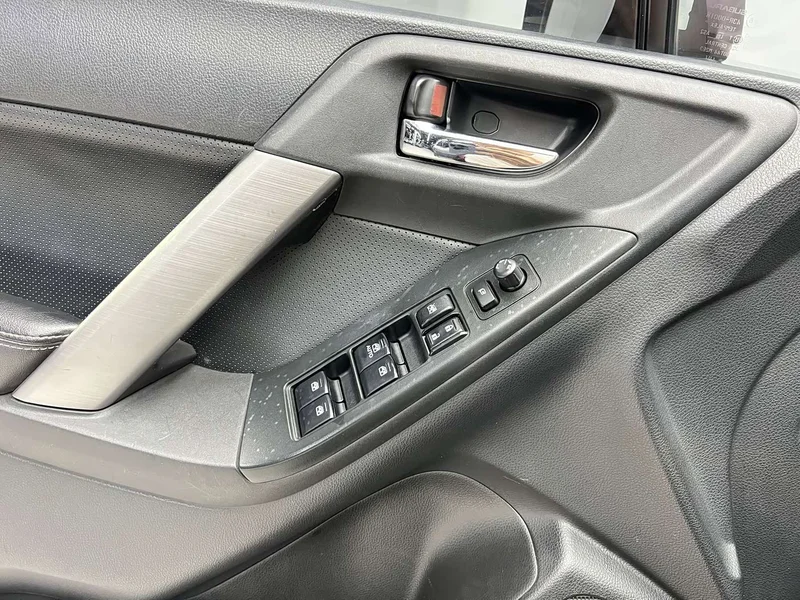 Subaru Forester — фото 11