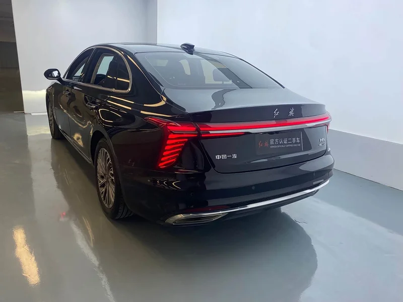 Hongqi H5 — фото 15
