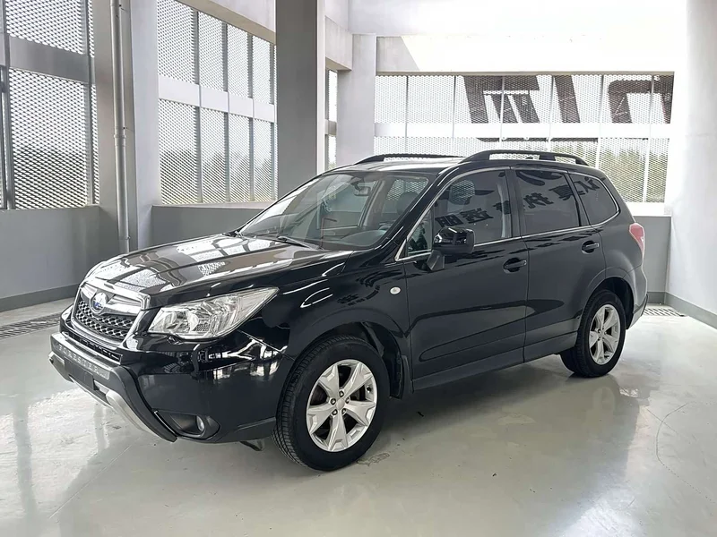 Subaru Forester — фото 1