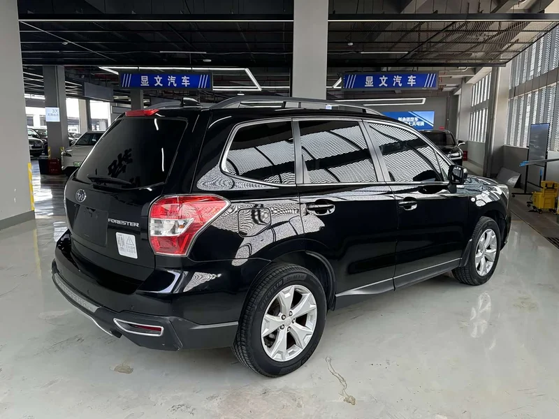 Subaru Forester — фото 5