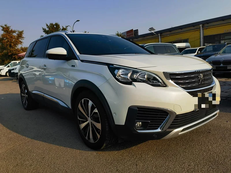 Peugeot 5008 — фото 3