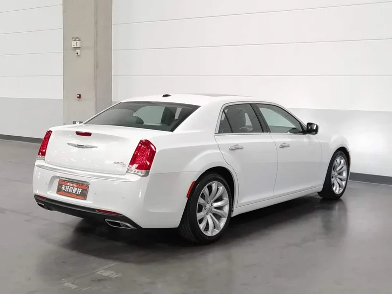 Chrysler 300C (Imported) — фото 2