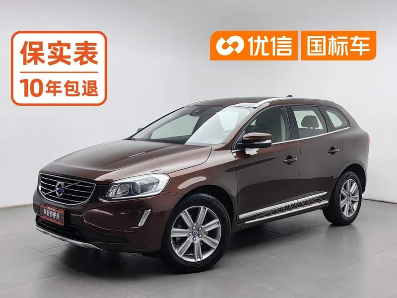 Volvo XC60 — фото 1